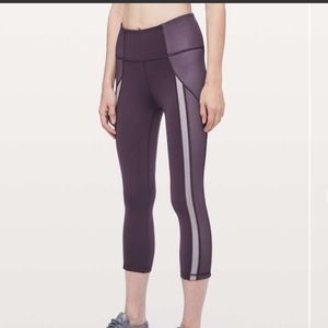 Lululemon Cyber Dark Chrome Power Lines Crop *21"